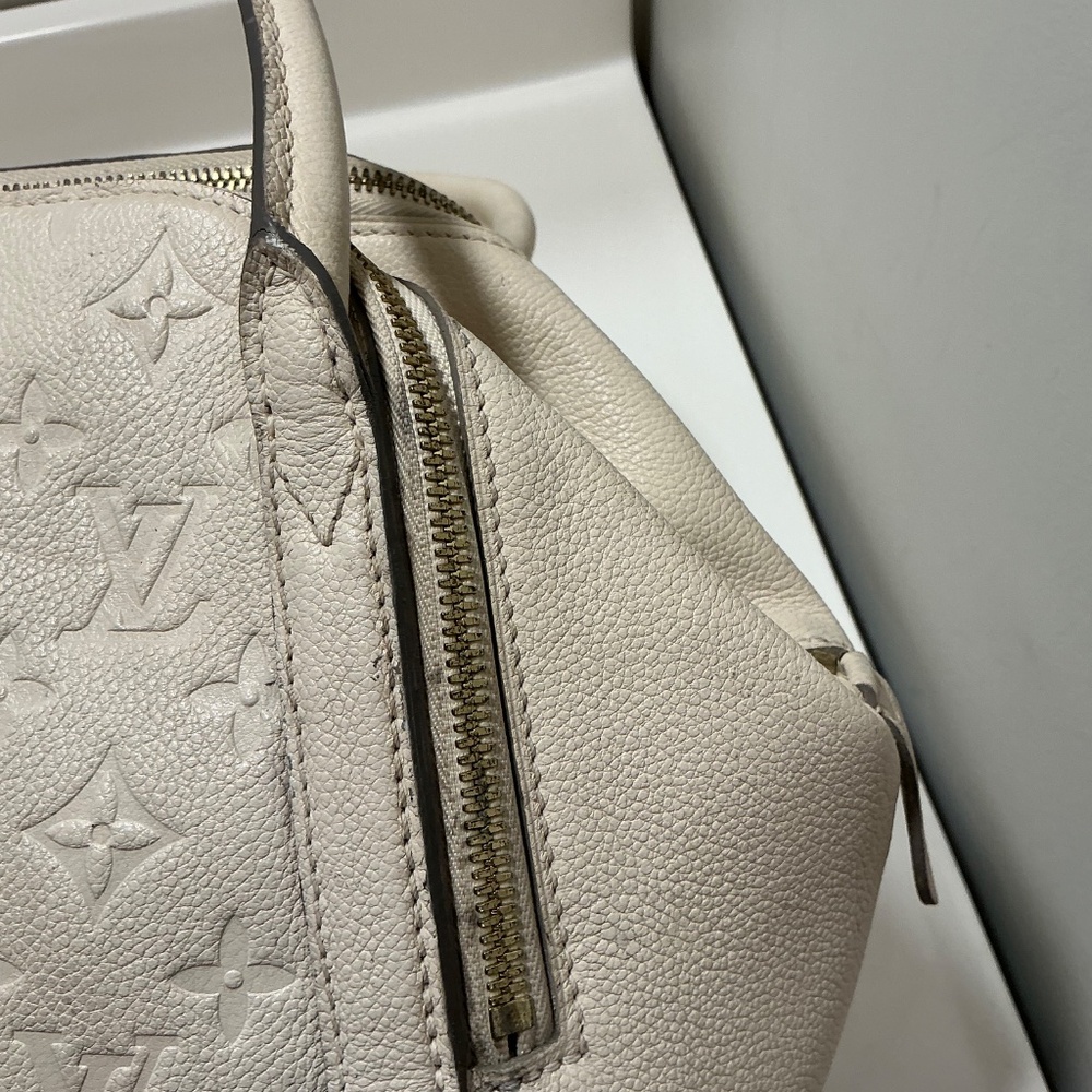 Louis Vuitton cream empritine Marais handbag - Picture 11 of 11